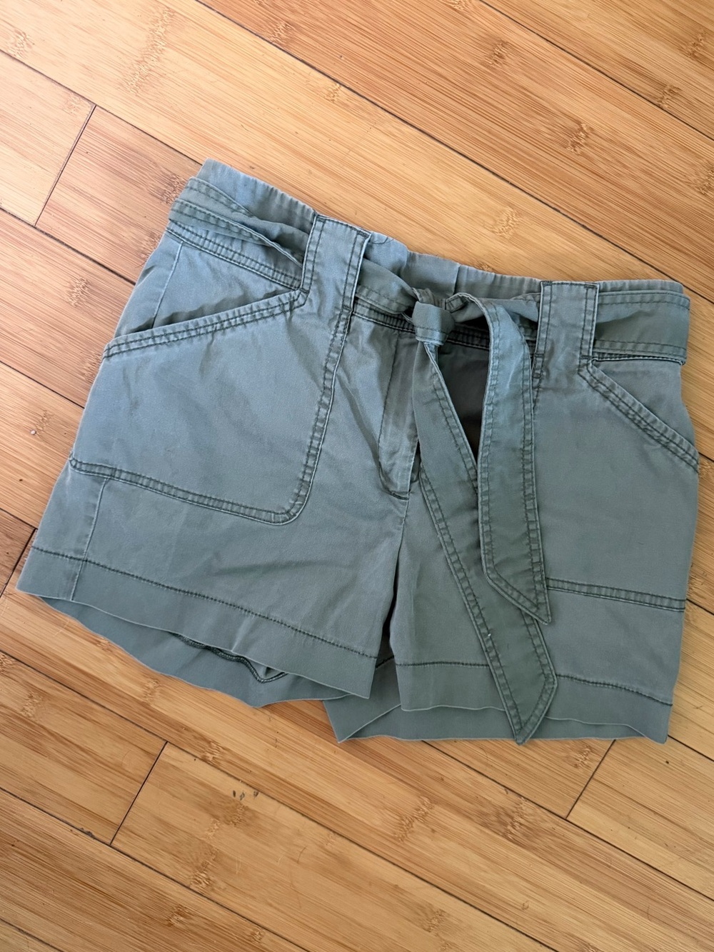 White House Black Market 4" Shorts | Size 4P | Sage Green l Tie Belt Shorts